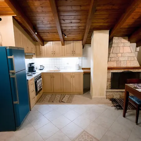 Eptalofos Apartments Apartament