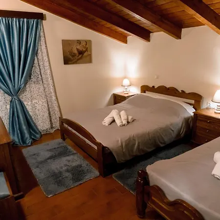 Eptalofos Apartments Appartement