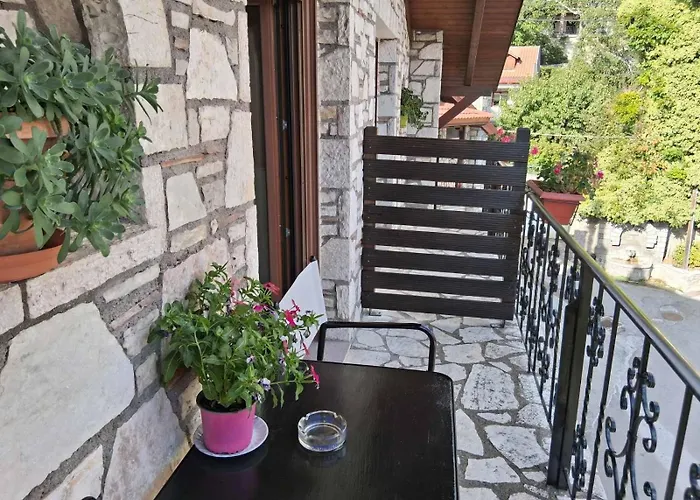 Eptalofos Apartments *